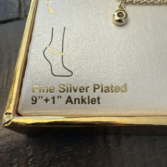 Disney Bowtiful Crystal Minnie Mouse Gold Over Fine Silver Plated Anklet 9”+1” - Picture 3 of 4